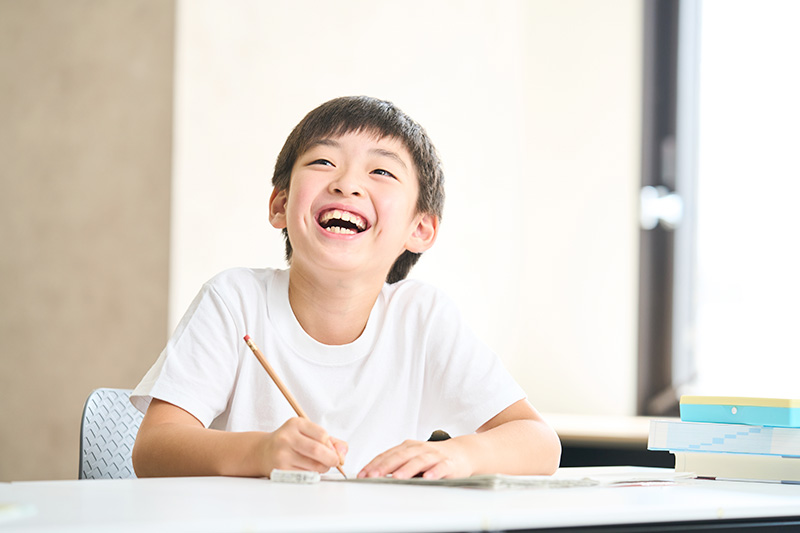 One on One オンライン家庭教師 - オンライン家庭教師って？：自宅にいながら質の高い授業が受けられる