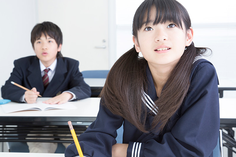 One on One オンライン家庭教師 - 中学生コース - 選ばれる理由:生徒の考える力を育てる